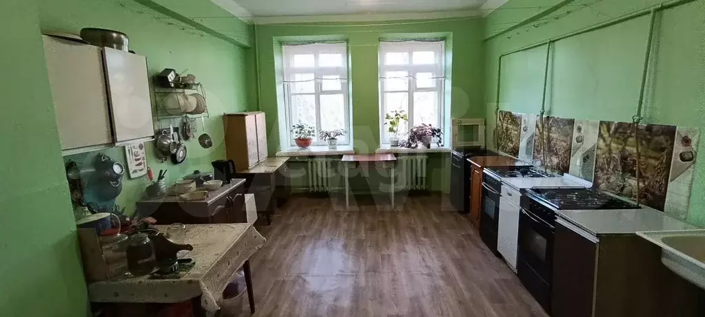 Комната 19,5 м в 6-к., 2/2 эт. - Фото 0