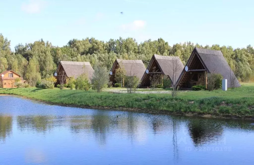 Дом в Калужская область, Перемышльский муниципальный округ, Ахлебинино ... - Фото 2