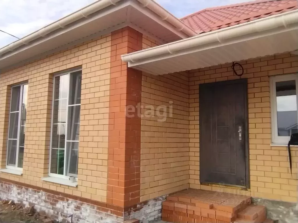 Дом в Краснодарский край, Ейское городское поселение, пос. Морской ул. ... - Фото 1