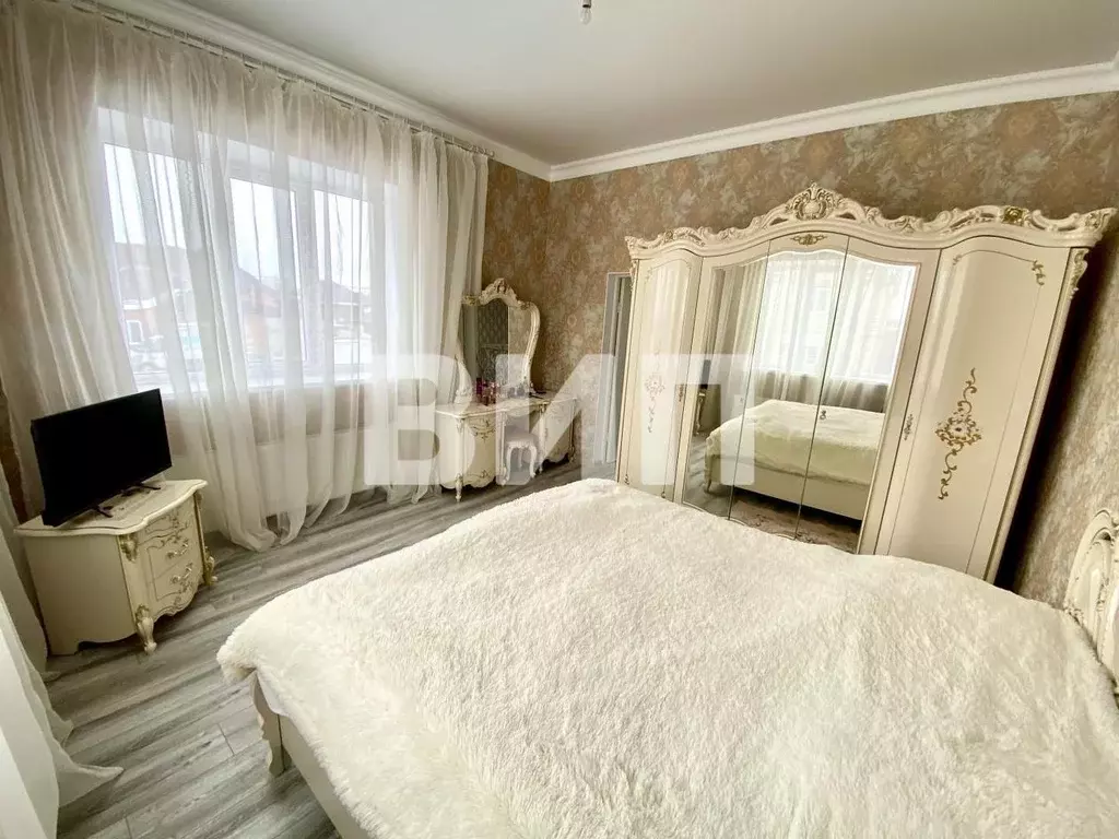 Дом в Краснодарский край, Армавир ул. Дзержинского, 29 (220 м) - Фото 1