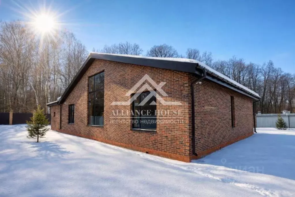 Дом в Татарстан, Зеленодольский район, Октябрьское с/пос, д. Ореховка ... - Фото 1