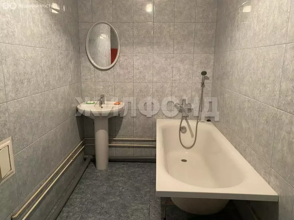 Квартира-студия: Кемерово, улица Дегтярёва, 6 (32.8 м) - Фото 1