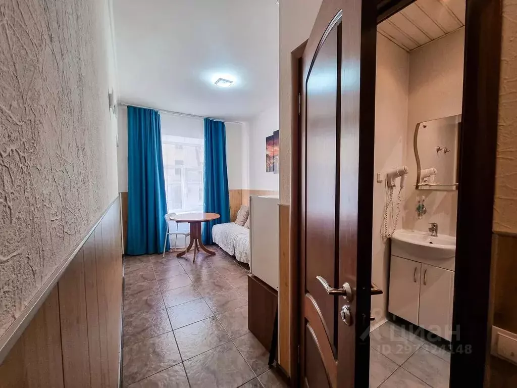 Комната Санкт-Петербург наб. Канала Грибоедова, 38 - Фото 0