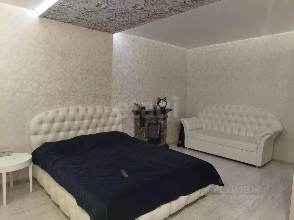 Студия Саратовская область, Саратов ул. Имени Е.И. Пугачева, 51Б (40.5 ... - Фото 1