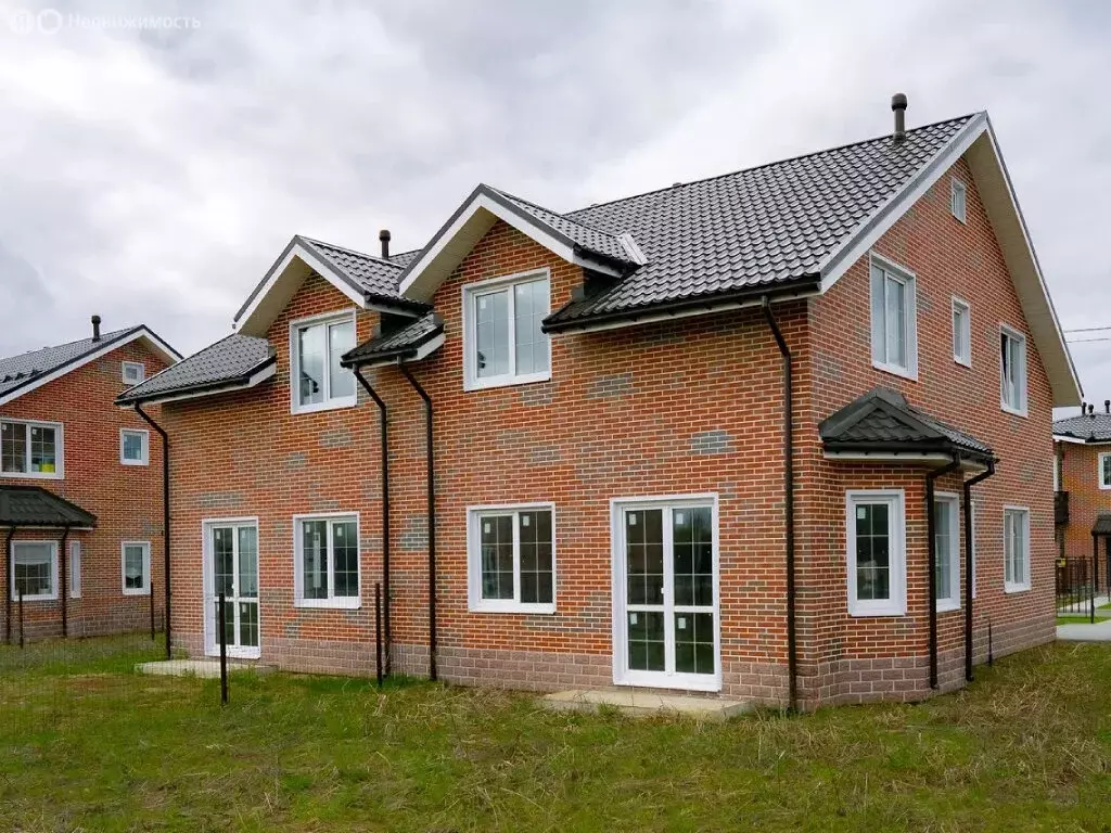 Дом в Агалатовское сельское поселение (124 м) - Фото 1