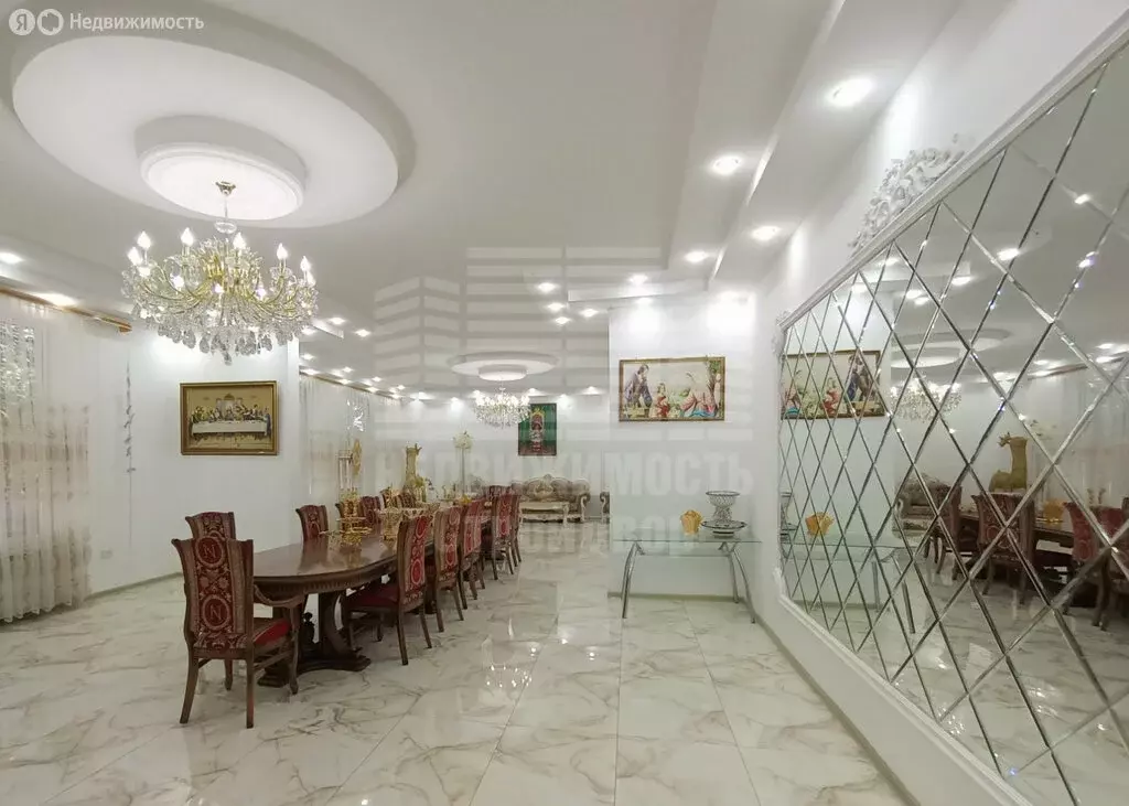 Дом в Таганрог, улица Сиверса (379.4 м) - Фото 1