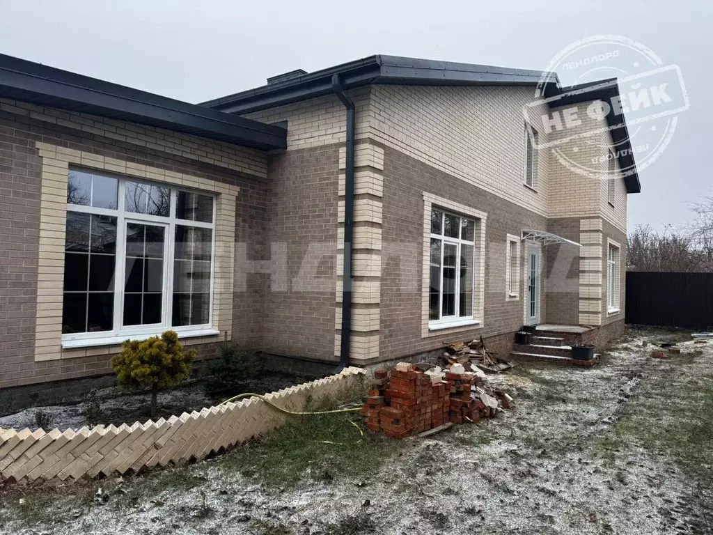 Дом в Ростовская область, Новочеркасск ул. Изобильная (220 м) - Фото 1