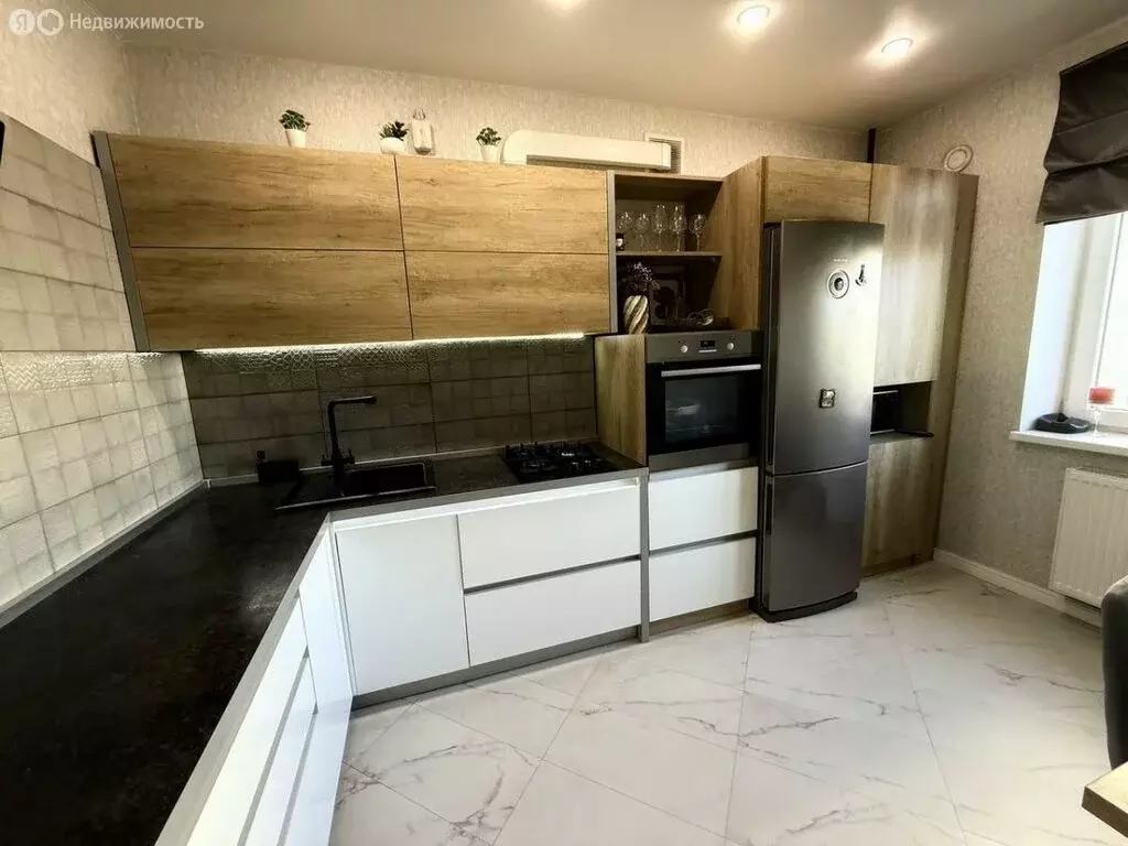 2-комнатная квартира: Калининград, улица Баженова, 13Б (55.8 м) - Фото 0