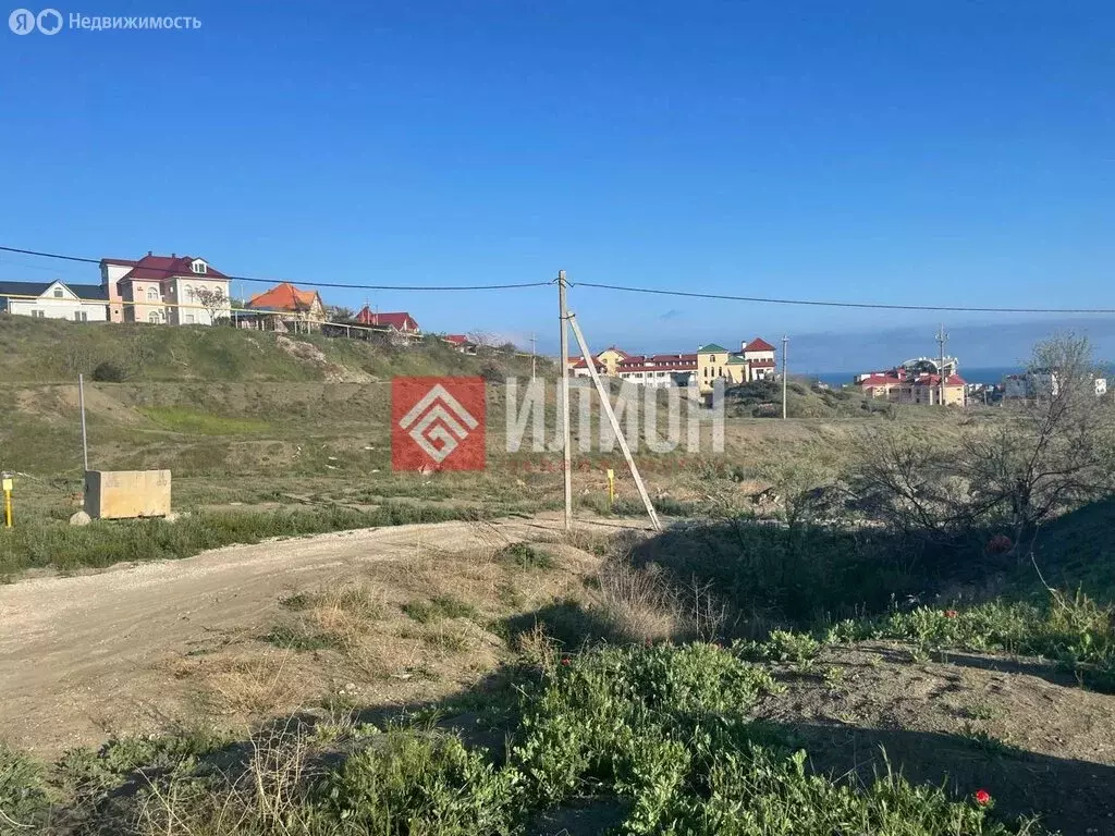 Участок в Судак, улица Якова Кушнира (5.6 м) - Фото 0