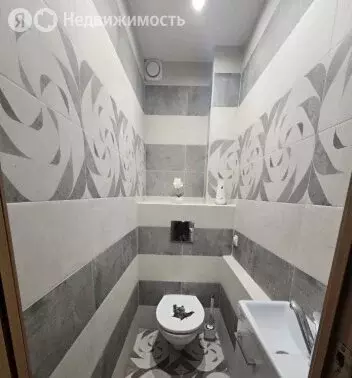 3-комнатная квартира: Тюмень, улица Константина Посьета, 7 (86.3 м) - Фото 1