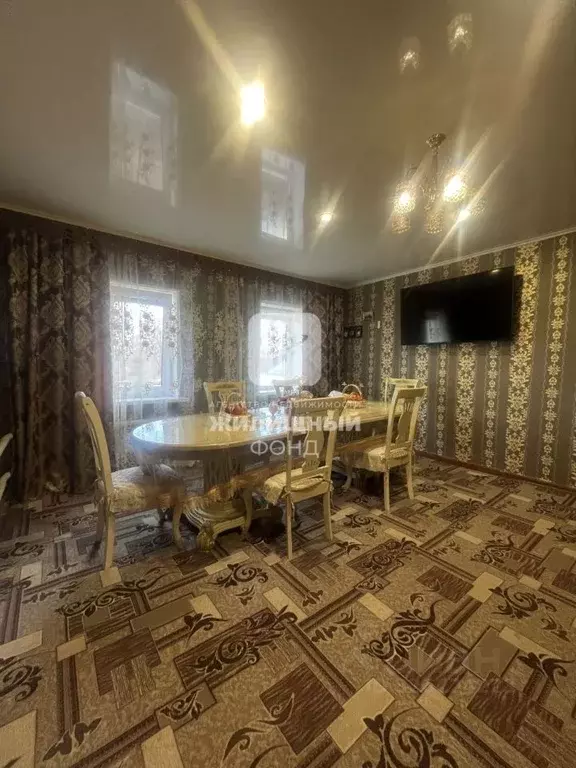 Дом в Саратовская область, Энгельс Белоглинский проезд, 10Б (70 м) - Фото 1