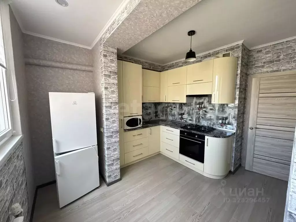 1-к кв. Севастополь ул. Казачья, 60к7 (34.6 м) - Фото 1