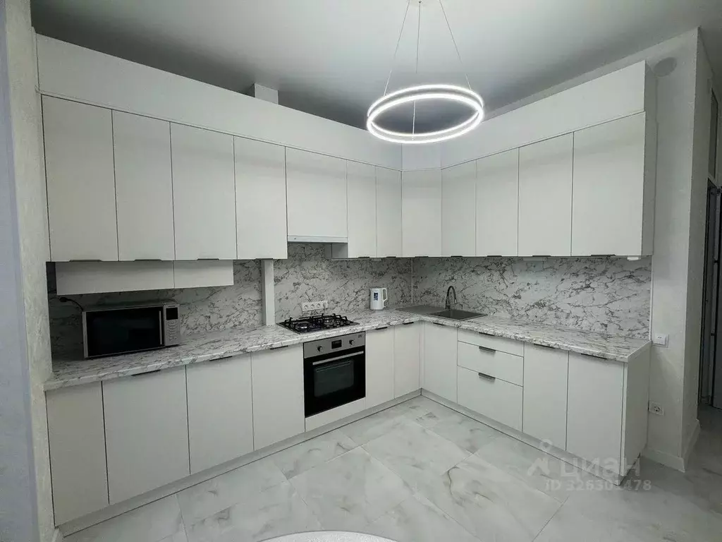 2-к кв. Крым, Симферополь ул. Набережная имени 60-летия СССР, 50к3 ... - Фото 1