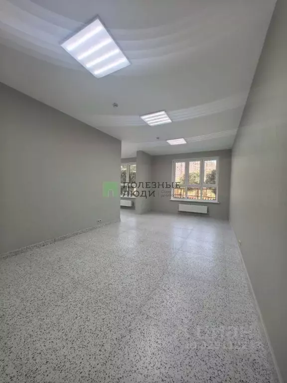 Офис в Краснодарский край, Новороссийск ул. Матвейкина, 1Ак2 (80 м) - Фото 2