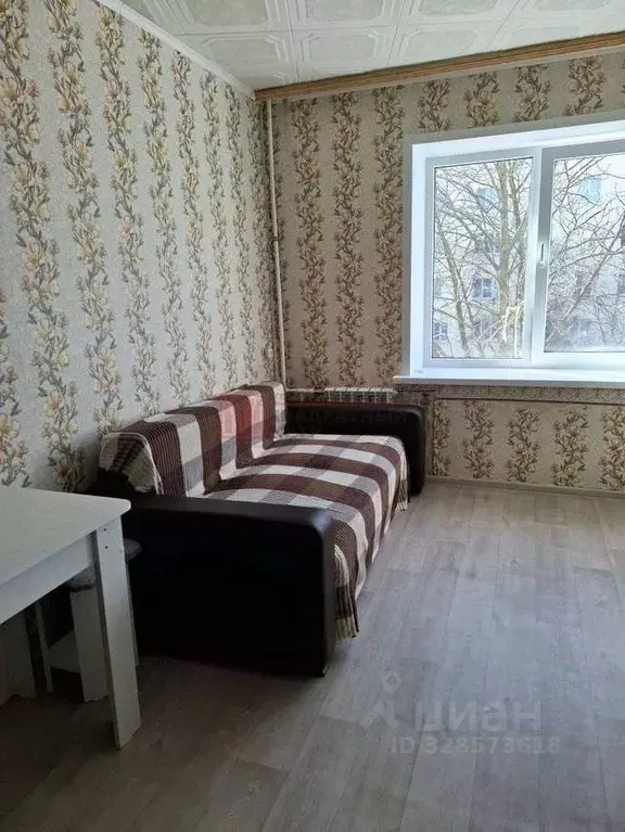 Комната Белгородская область, Старый Оскол ул. Урицкого, 5/61 (13.5 м) - Фото 1