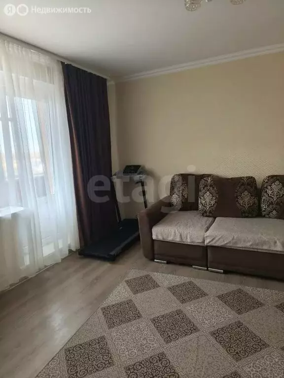 4-комнатная квартира: Тобольск, микрорайон Иртышский, 16 (79 м) - Фото 1