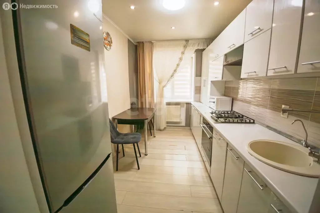 2-комнатная квартира: Альметьевск, Базовая улица, 26 (51 м) - Фото 2