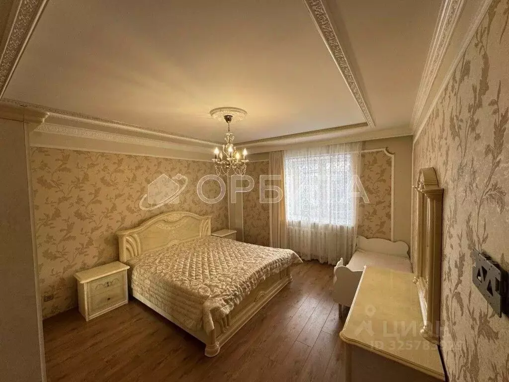 3-к кв. Тюменская область, Тюмень ул. Василия Гольцова, 22 (89.3 м) - Фото 1