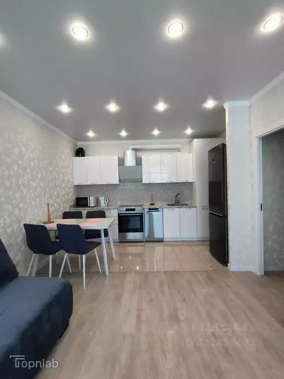 2-к кв. Астраханская область, Астрахань ул. Бехтерева, 2Б (59.8 м) - Фото 2