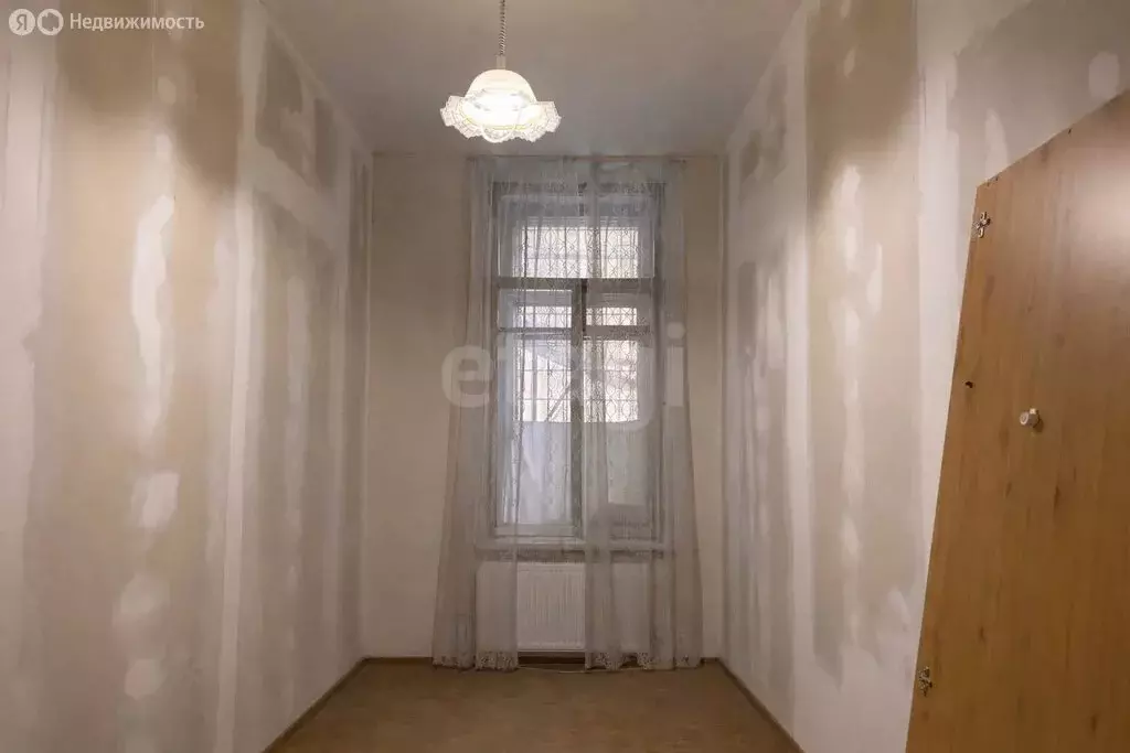 4-комнатная квартира: Санкт-Петербург, 12-я линия Васильевского ... - Фото 2