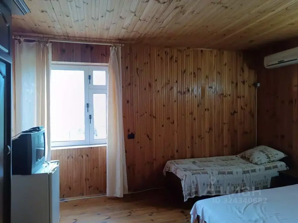 Дом в Крым, Черноморский район, Оленевское с/пос, с. Оленевка ул. ... - Фото 1