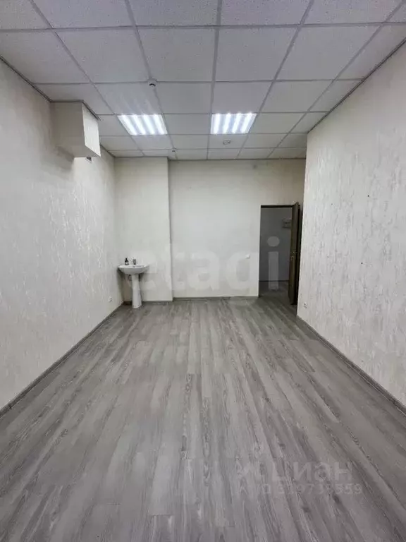 Офис в Коми, Сыктывкар ул. Кирова, 45 (19 м) - Фото 1