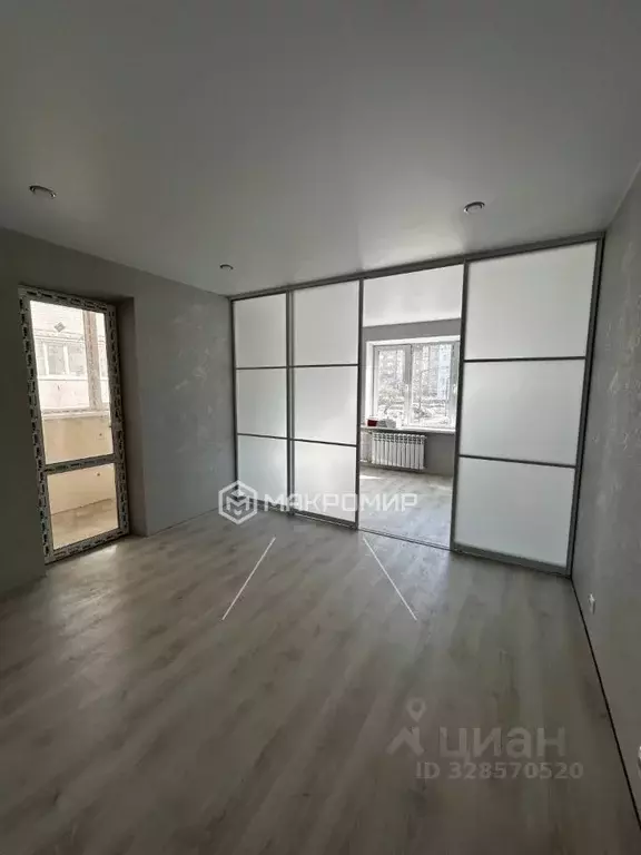 1-к кв. Брянская область, Брянск Литейная ул., 69 (47.02 м) - Фото 2