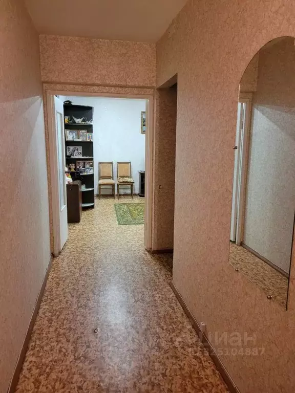 1-к кв. Омская область, Омск Крыловская ул., 46 (40.0 м) - Фото 1