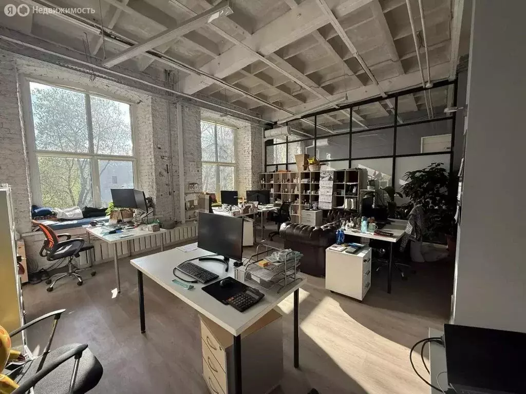 Офис (550 м) - Фото 1