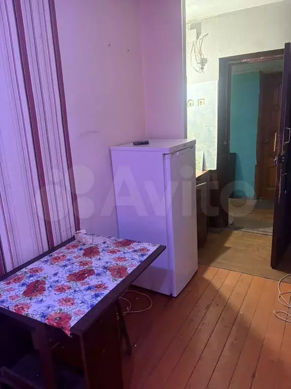 Комната 14 м в 1-к., 1/4 эт. - Фото 0