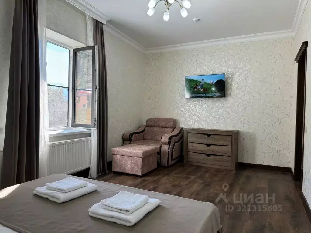 Комната Карачаево-Черкесия, Зеленчукский район, с. Архыз ул. Хубиева, ... - Фото 1