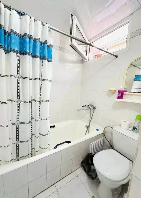 Комната Краснодарский край, Сочи Адлер жилрайон, ул. Киевская, 22А - Фото 2