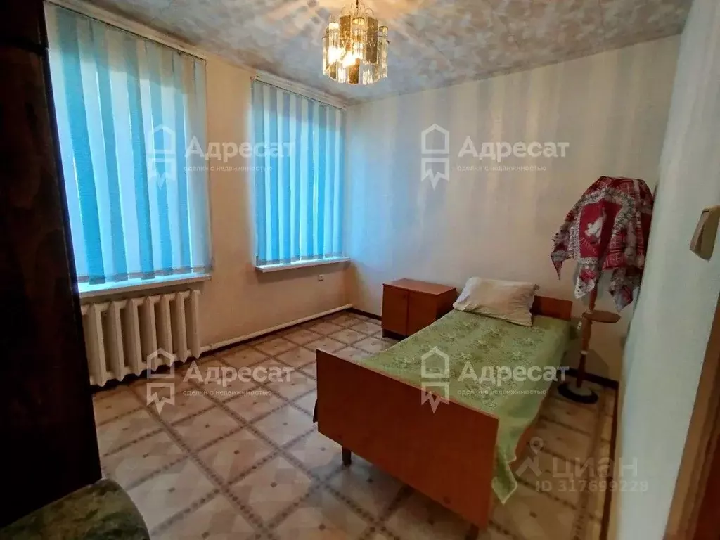 Дом в Волгоградская область, Волгоград ул. Малоземова (83 м) - Фото 1