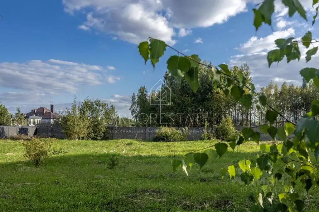 Участок в Московская область, Красногорск городской округ, д. ... - Фото 1