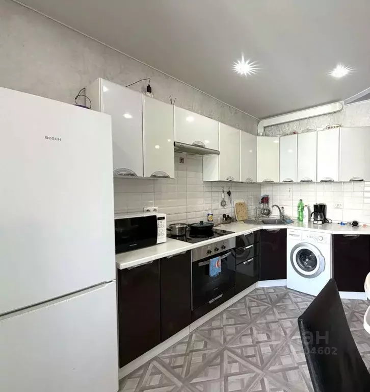 2-к кв. Белгородская область, Белгород ул. Есенина, 9к2 (47.5 м) - Фото 1