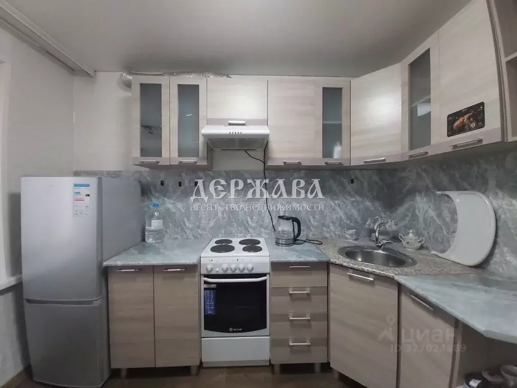 2-к кв. Белгородская область, Старый Оскол Жукова мкр, 43 (54.0 м) - Фото 2