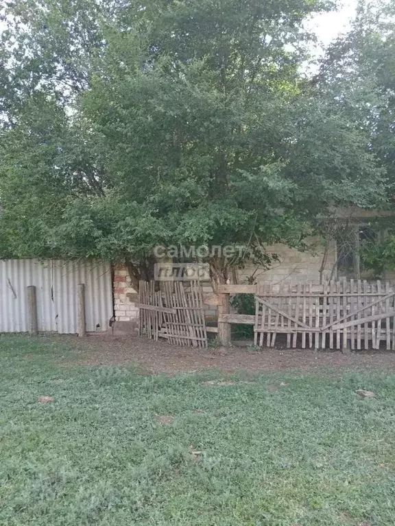 Дом в Калмыкия, Сарпинский район, Коробкинское с/мо, пос. Коробкин ул. ... - Фото 1