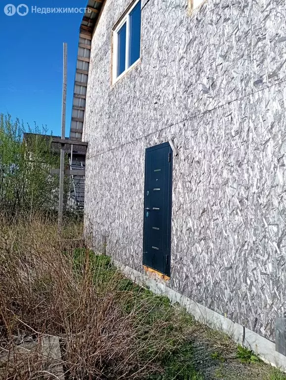 Дом в Заозерье, Новоручейная улица (200 м) - Фото 0