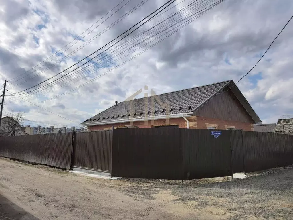 Коттедж в Омская область, Омск СНТ Ромашка ТСН, аллея 7-я, 31 (100 м) - Фото 0