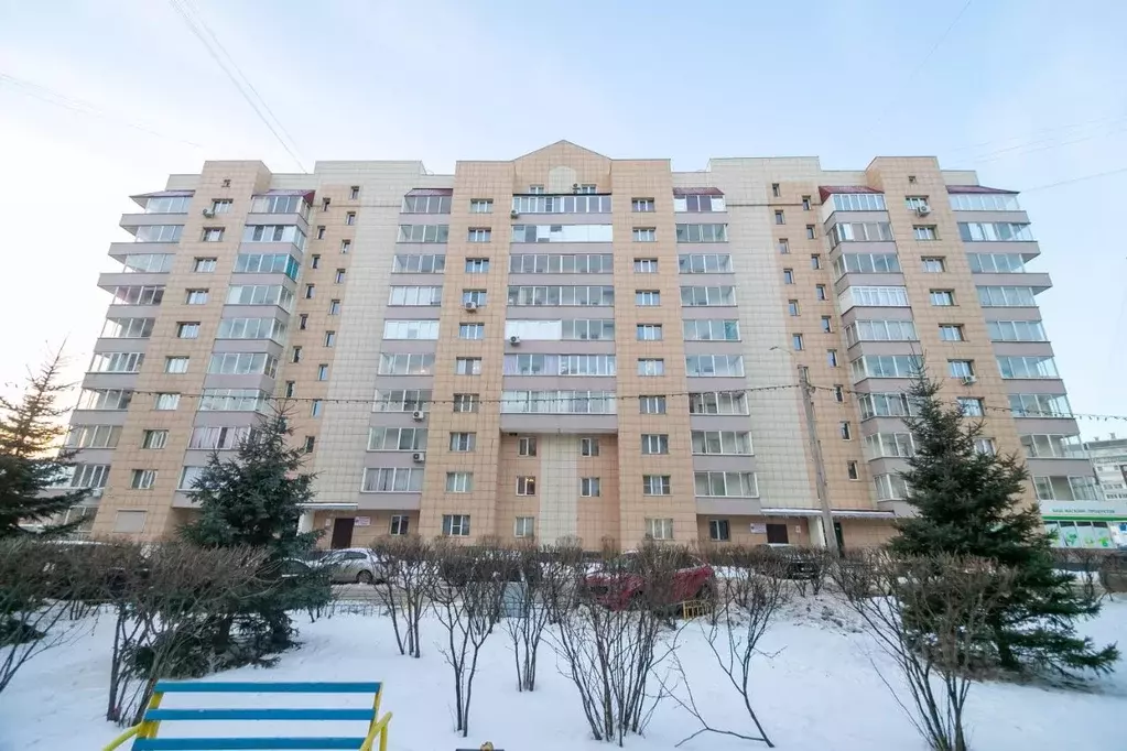 3-к кв. Красноярский край, Красноярск ул. Авиаторов, 68 (106.7 м) - Фото 1