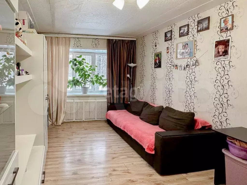 Комната 17,4 м в 6-к., 1/4 эт. - Фото 0