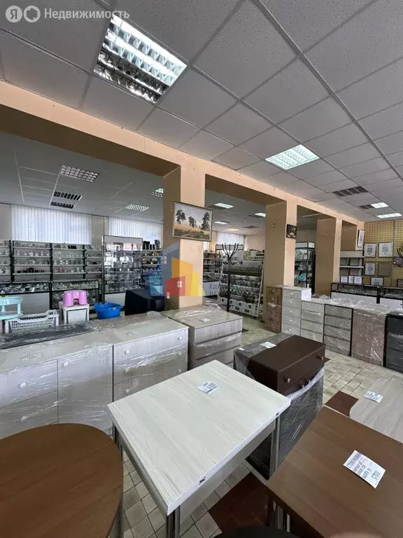 Торговая площадь (200 м) - Фото 2