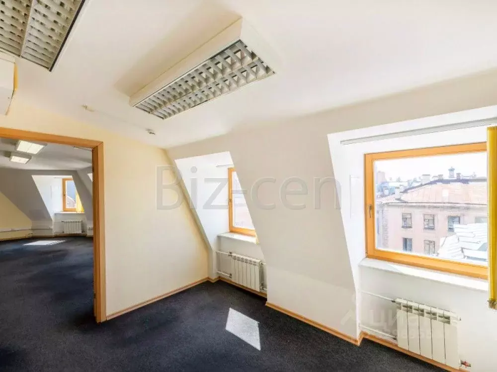 Офис в Санкт-Петербург Галерная ул., 20-22 (42 м) - Фото 1
