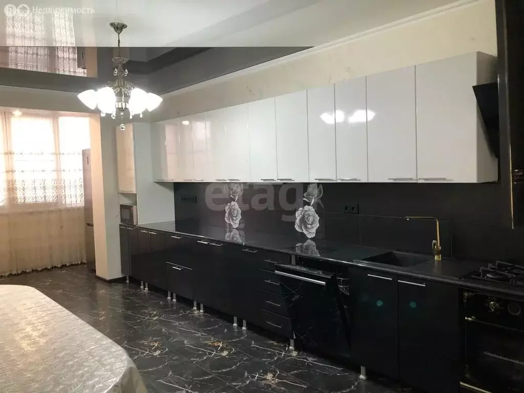 2-комнатная квартира: Владикавказ, улица Генерала Дзусова, 6В (79.3 м) - Фото 2