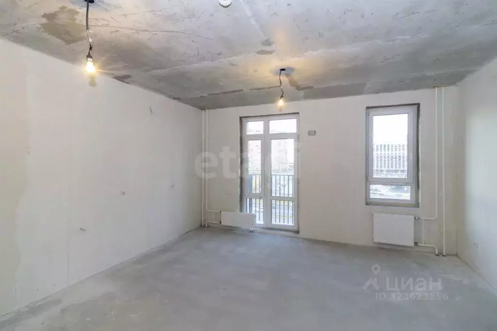 3-к кв. Тюменская область, Тюмень ул. Фармана Салманова, 18 (86.2 м) - Фото 1