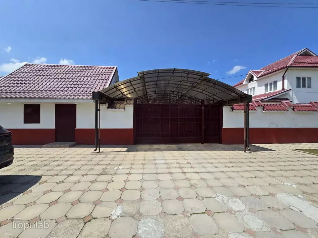 Дом в Кабардино-Балкария, Урванский район, с. Герменчик Школьная ул. ... - Фото 1