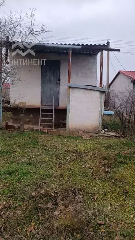 Дом в Крым, Сакский район, Суворовское с/пос, с. Великое  (17 м) - Фото 2