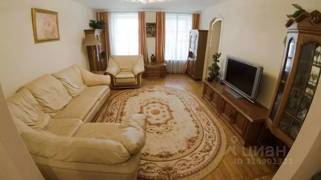 3-к кв. Санкт-Петербург наб. Реки Фонтанки, 11 (100.0 м) - Фото 0
