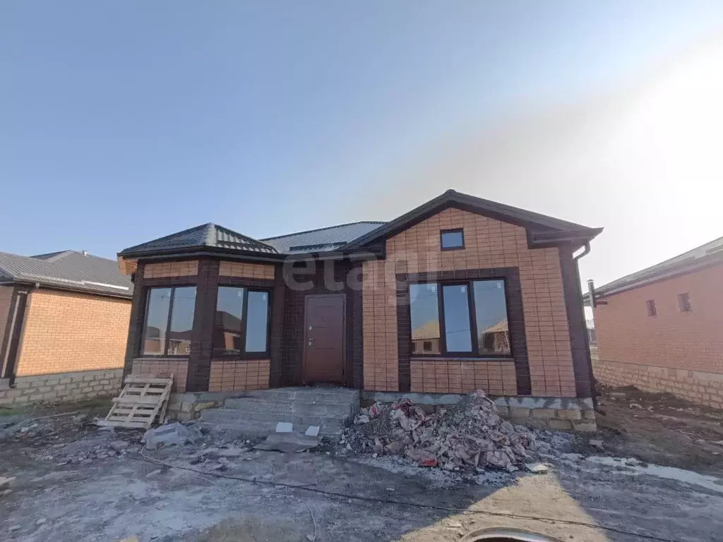 Дом в Ставропольский край, Михайловск Шпаковский район, ул. Бориса ... - Фото 1