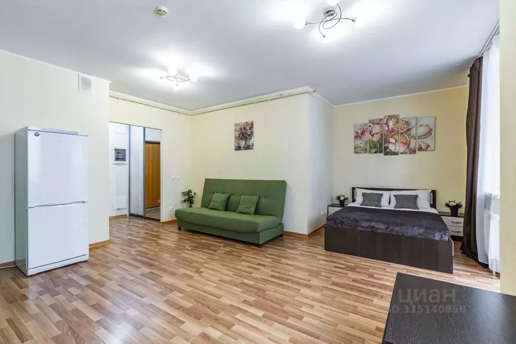 Студия Свердловская область, Екатеринбург ул. Стачек, 4 (34.0 м) - Фото 1